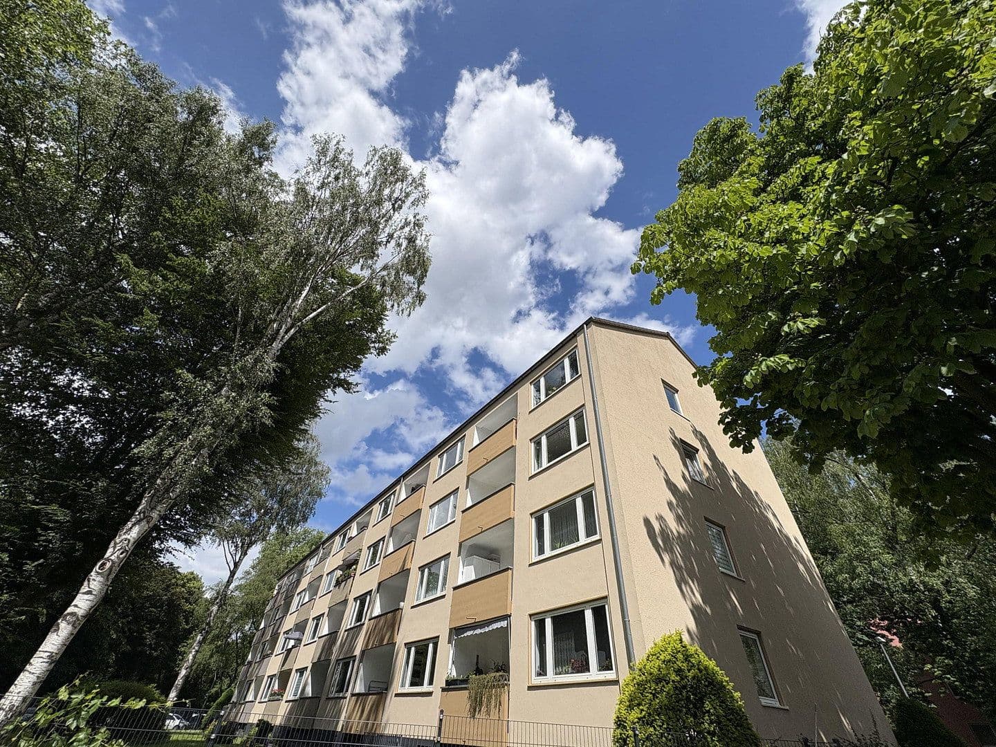 Prodej bytu 2+1 54 m², Daimlerstraße 3, Köln, Severní Porýní-Vestfálsko Prodej bytu 2+1 54 m², Daimlerstraße 3, Köln, Severní Porýní-Vestfálsko