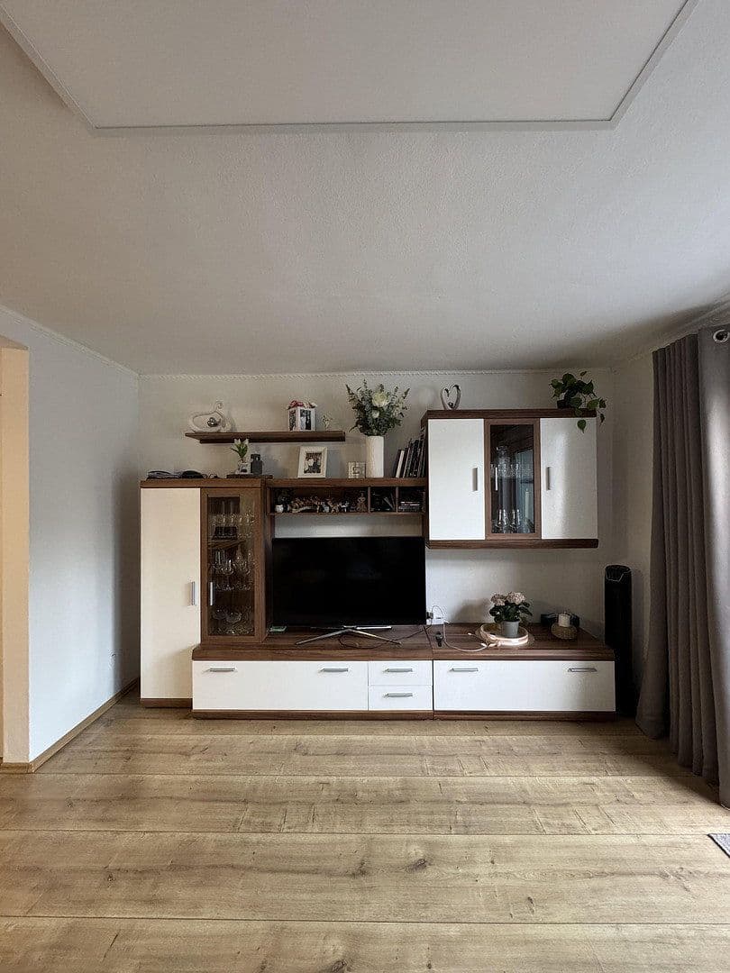 Prodej domu 83 m², pozemek 179 m², Siemser Landstraße 59 c, Lübeck, Šlesvicko-Holštýnsko Prodej domu 83 m², pozemek 179 m², Siemser Landstraße 59 c, Lübeck, Šlesvicko-Holštýnsko