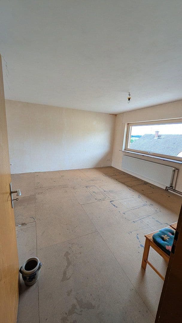 Prodej domu 160 m², pozemek 1.492 m², Lützelbach, Hessen Prodej domu 160 m², pozemek 1.492 m², Lützelbach, Hessen