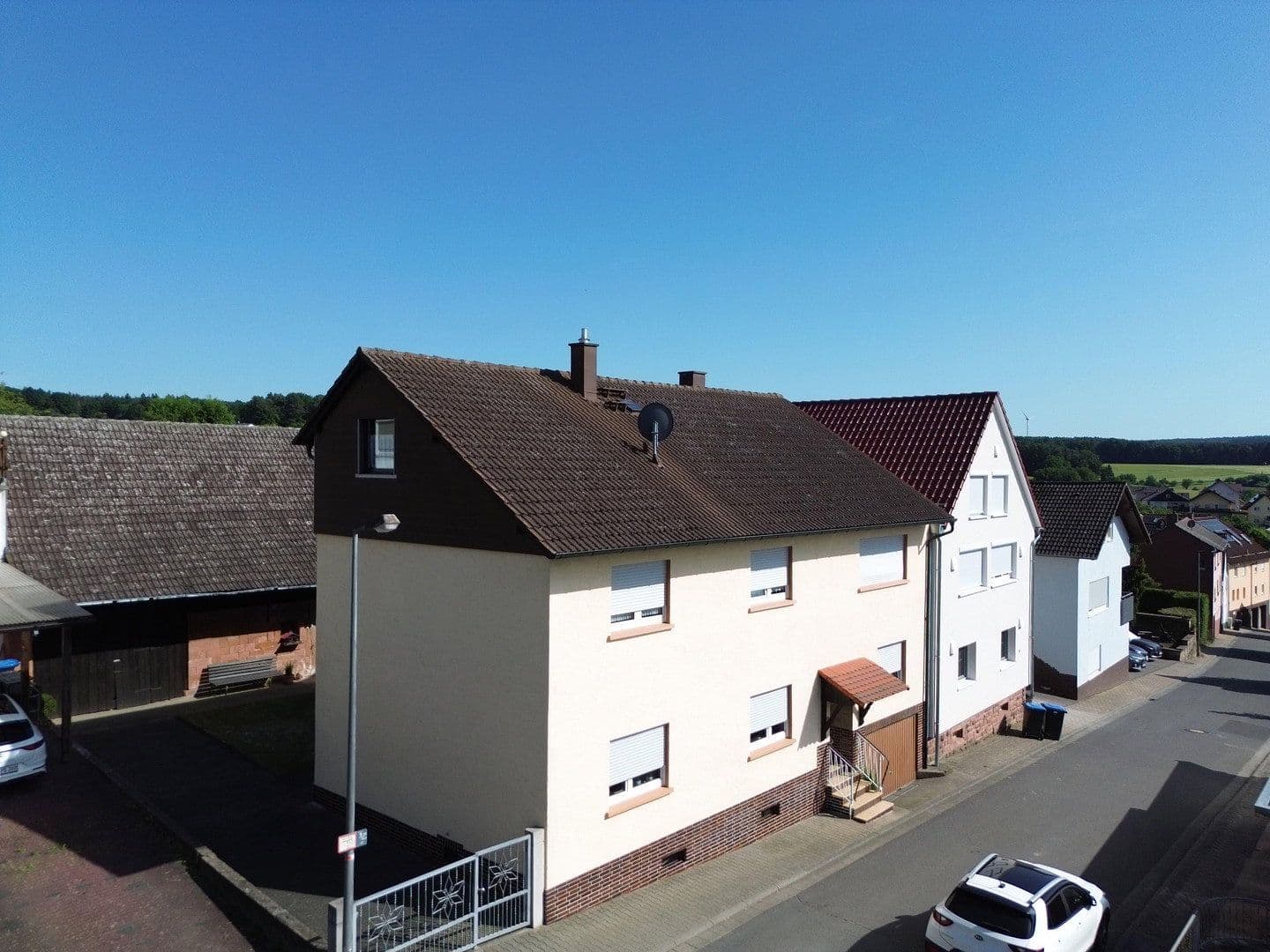 Prodej domu 160 m², pozemek 1.492 m², Lützelbach, Hessen Prodej domu 160 m², pozemek 1.492 m², Lützelbach, Hessen
