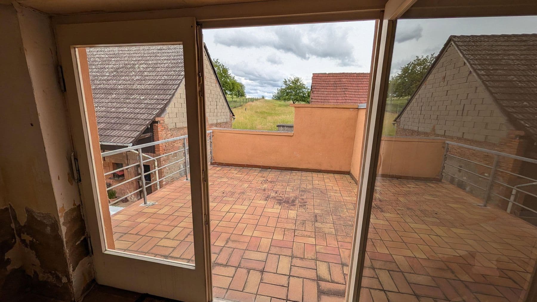 Prodej domu 160 m², pozemek 1.492 m², Lützelbach, Hessen Prodej domu 160 m², pozemek 1.492 m², Lützelbach, Hessen