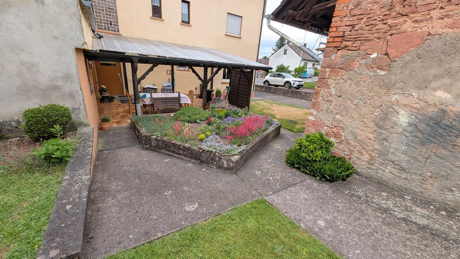 Prodej domu 160 m², pozemek 1.492 m², Lützelbach, Hessen Prodej domu 160 m², pozemek 1.492 m², Lützelbach, Hessen