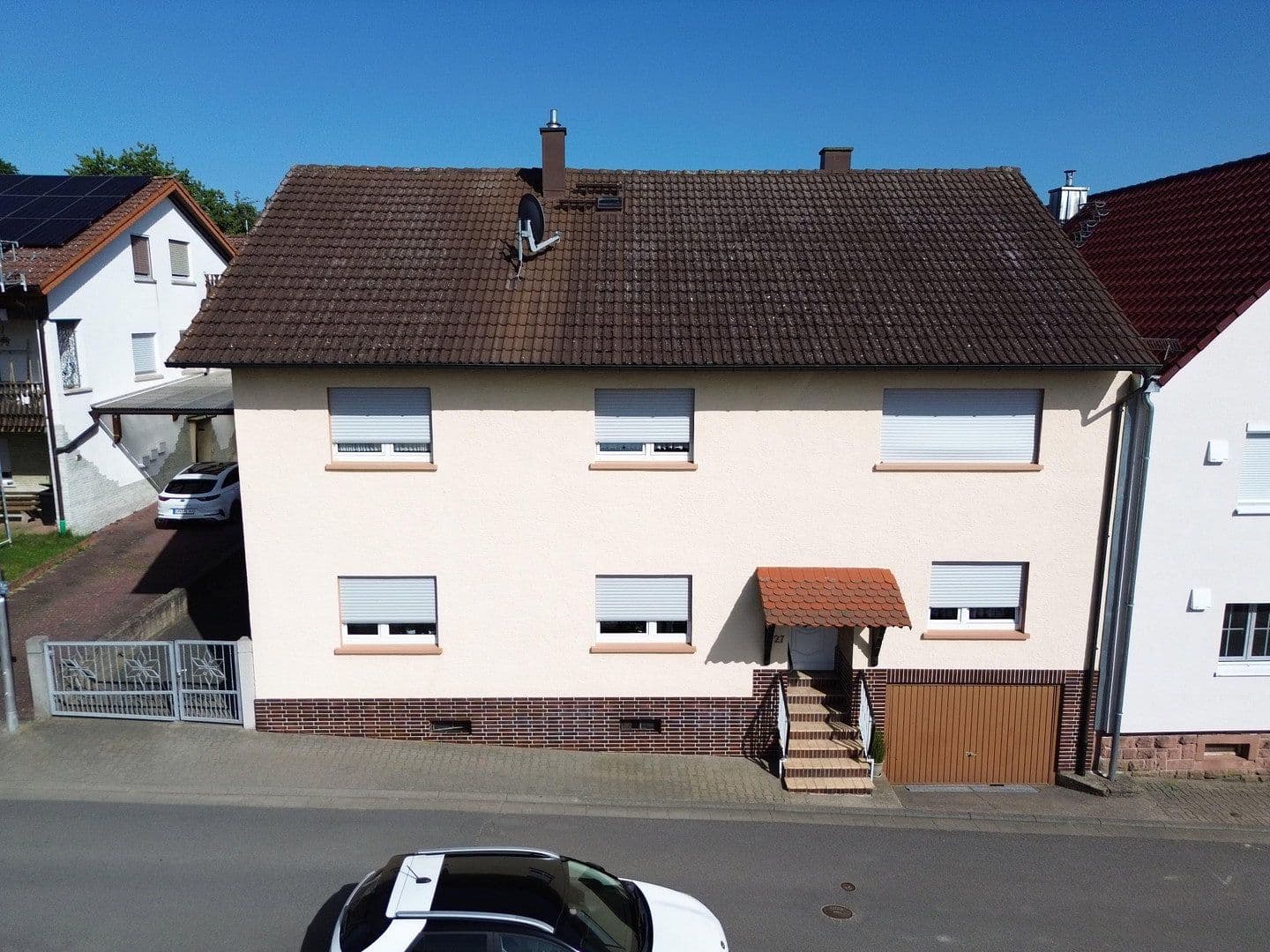 Prodej domu 160 m², pozemek 1.492 m², Lützelbach, Hessen Prodej domu 160 m², pozemek 1.492 m², Lützelbach, Hessen