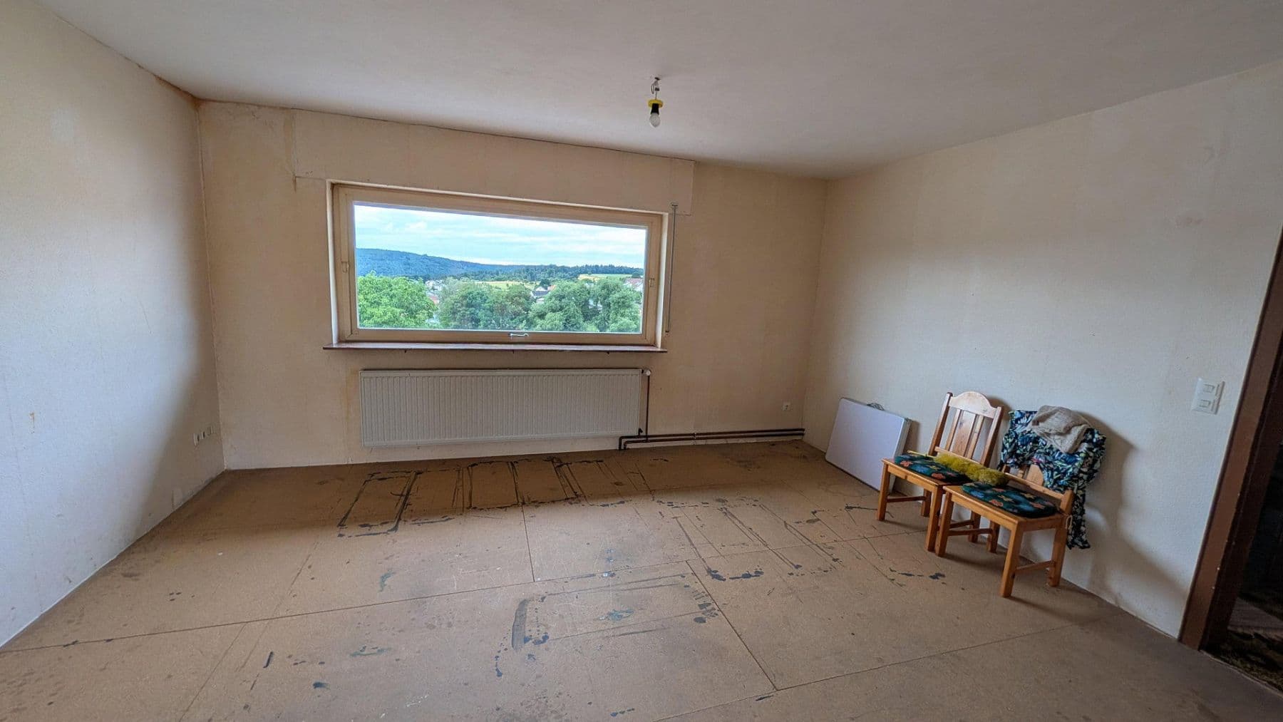 Prodej domu 160 m², pozemek 1.492 m², Lützelbach, Hessen Prodej domu 160 m², pozemek 1.492 m², Lützelbach, Hessen