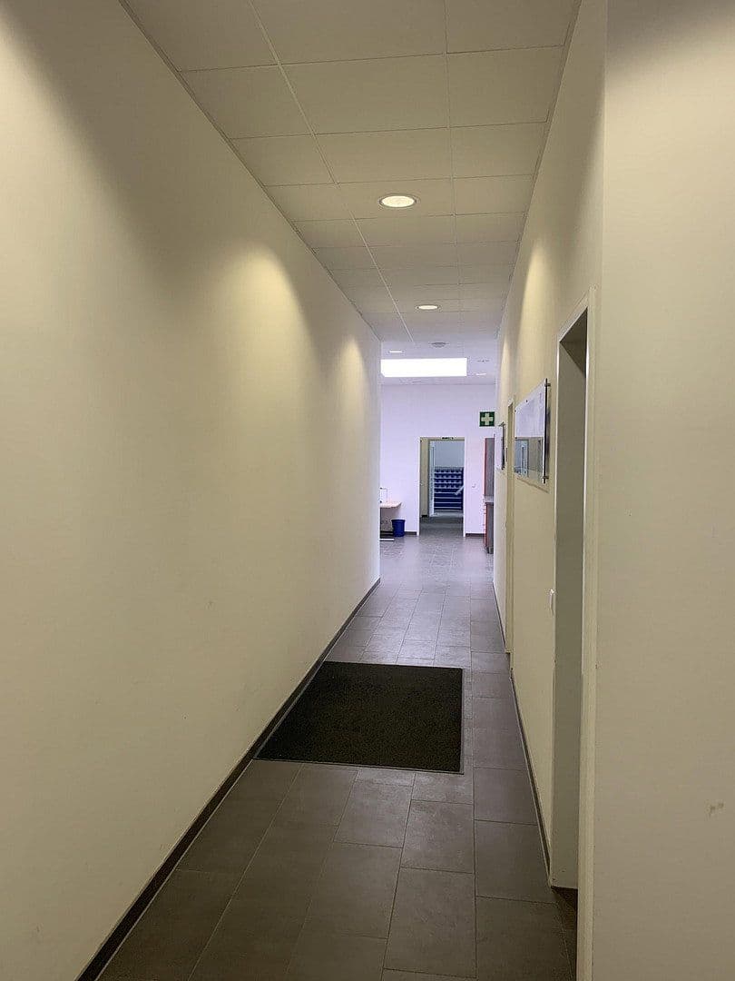 Pronájem nebytového prostoru 1.300 m², Hamburg, Hamburg Pronájem nebytového prostoru 1.300 m², Hamburg, Hamburg