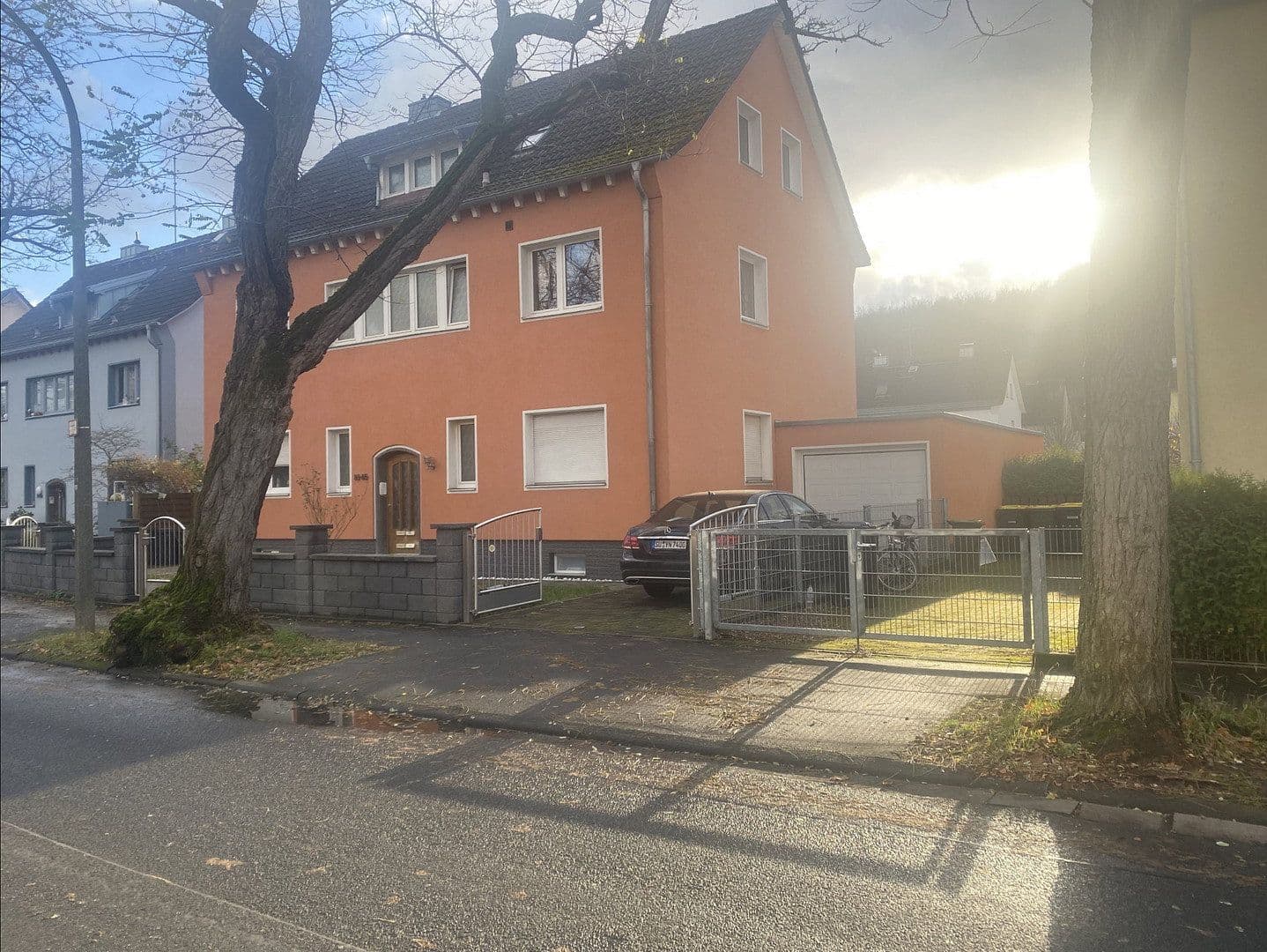 Prodej domu 209 m², pozemek 657 m², Truchseßstraße 83, Bonn, Severní Porýní-Vestfálsko Prodej domu 209 m², pozemek 657 m², Truchseßstraße 83, Bonn, Severní Porýní-Vestfálsko