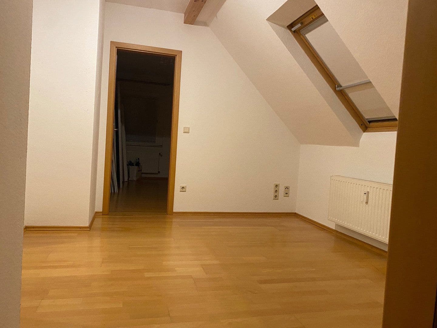 Prodej domu 209 m², pozemek 657 m², Truchseßstraße 83, Bonn, Severní Porýní-Vestfálsko Prodej domu 209 m², pozemek 657 m², Truchseßstraße 83, Bonn, Severní Porýní-Vestfálsko