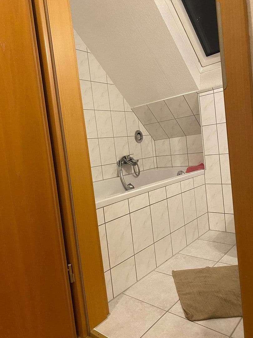 Prodej domu 209 m², pozemek 657 m², Truchseßstraße 83, Bonn, Severní Porýní-Vestfálsko Prodej domu 209 m², pozemek 657 m², Truchseßstraße 83, Bonn, Severní Porýní-Vestfálsko