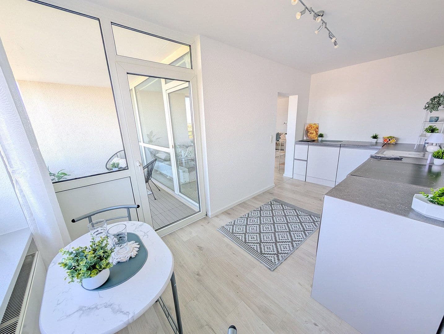 Prodej bytu 3+1 80 m², Karlsbader Straße 7, Ludwigshafen am Rhein, Porýní-Falc Prodej bytu 3+1 80 m², Karlsbader Straße 7, Ludwigshafen am Rhein, Porýní-Falc