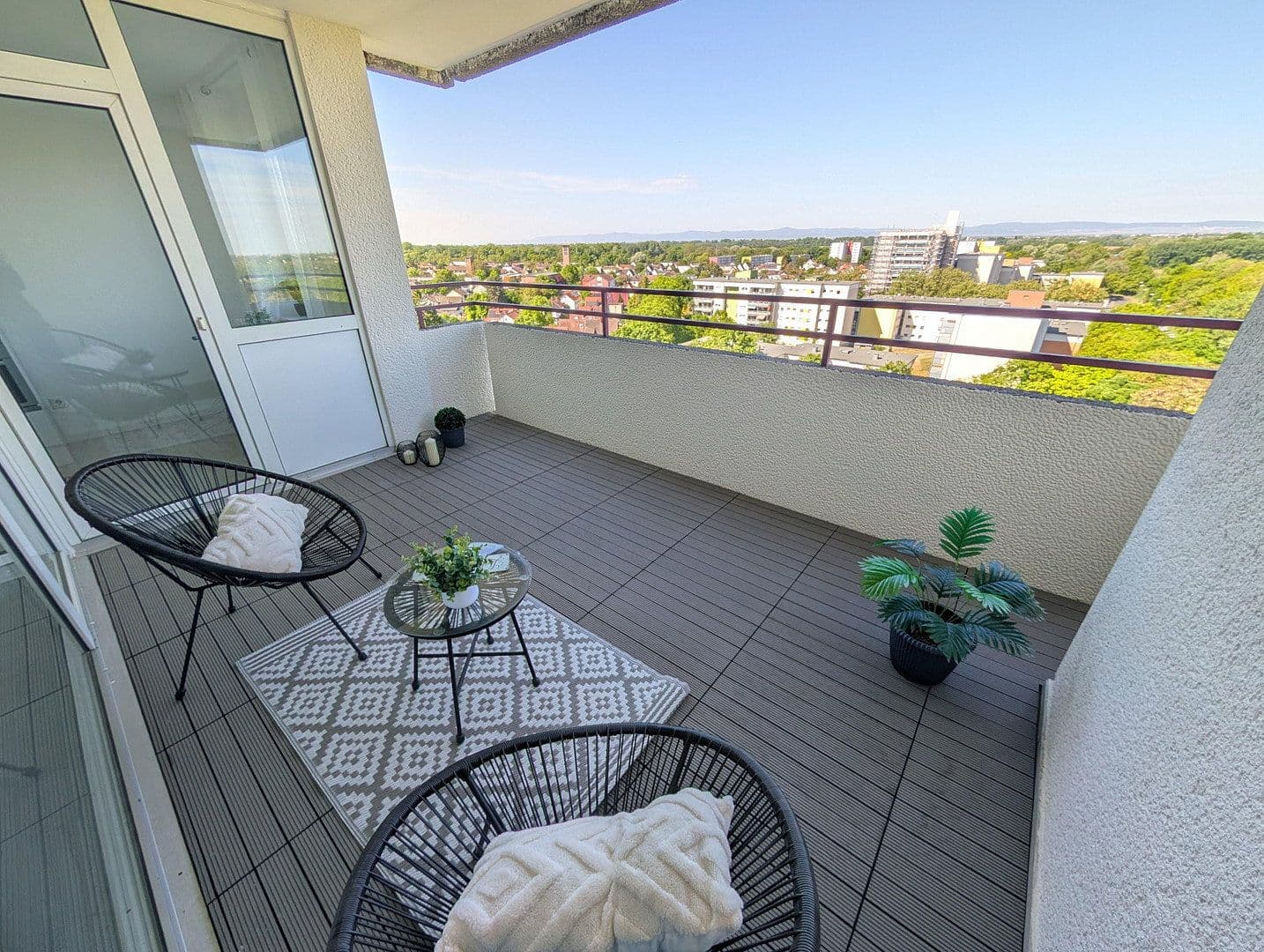 Prodej bytu 3+1 80 m², Karlsbader Straße 7, Ludwigshafen am Rhein, Porýní-Falc Prodej bytu 3+1 80 m², Karlsbader Straße 7, Ludwigshafen am Rhein, Porýní-Falc