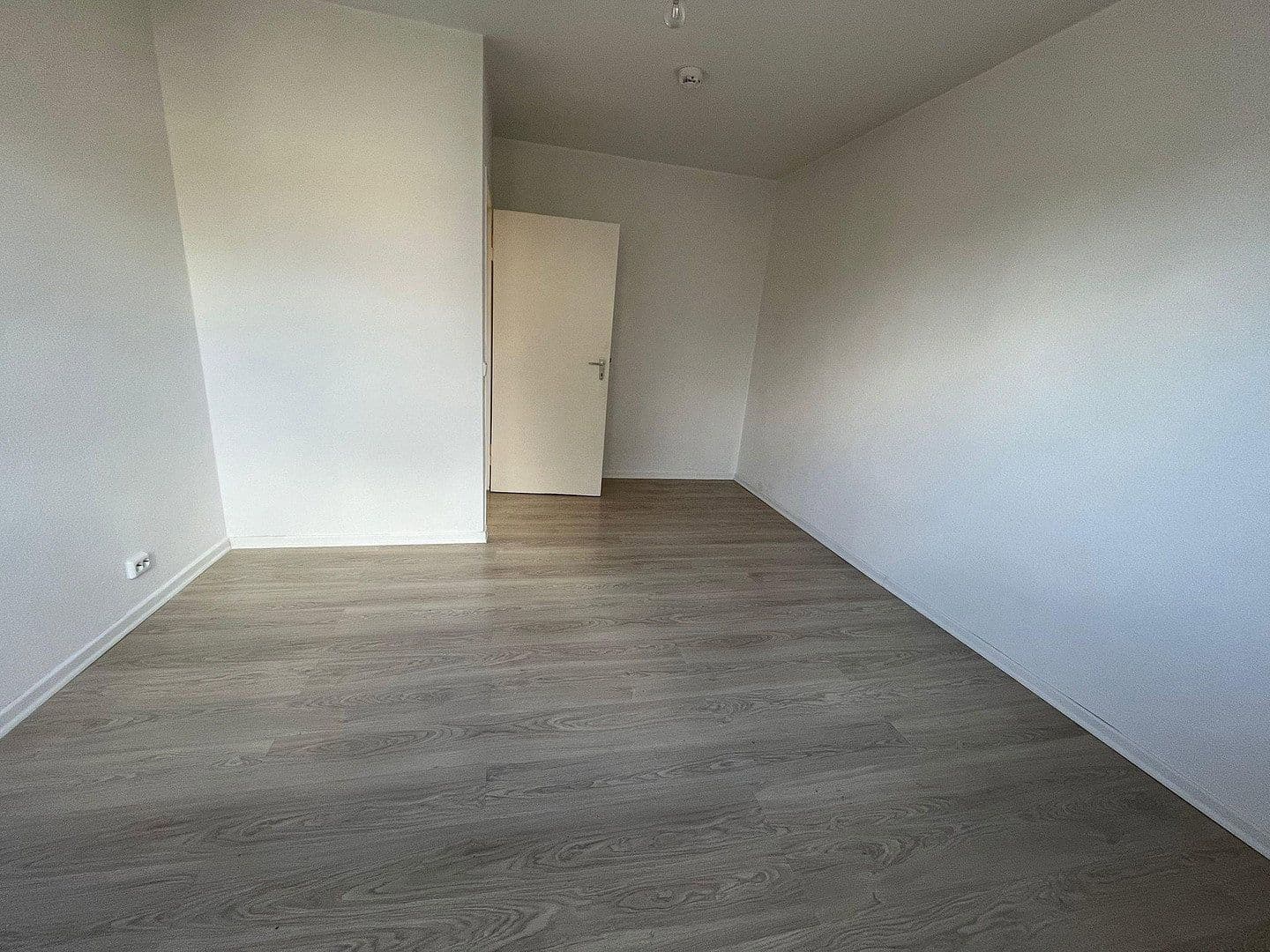Prodej bytu 2+1 59 m², Berlin Mariendorf, Berlín Prodej bytu 2+1 59 m², Berlin Mariendorf, Berlín