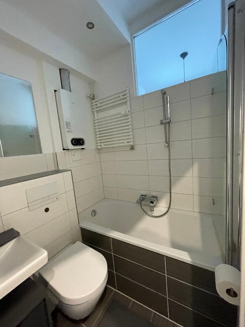 Prodej bytu 2+1 44 m², Berlin Friedenau, Berlín Prodej bytu 2+1 44 m², Berlin Friedenau, Berlín