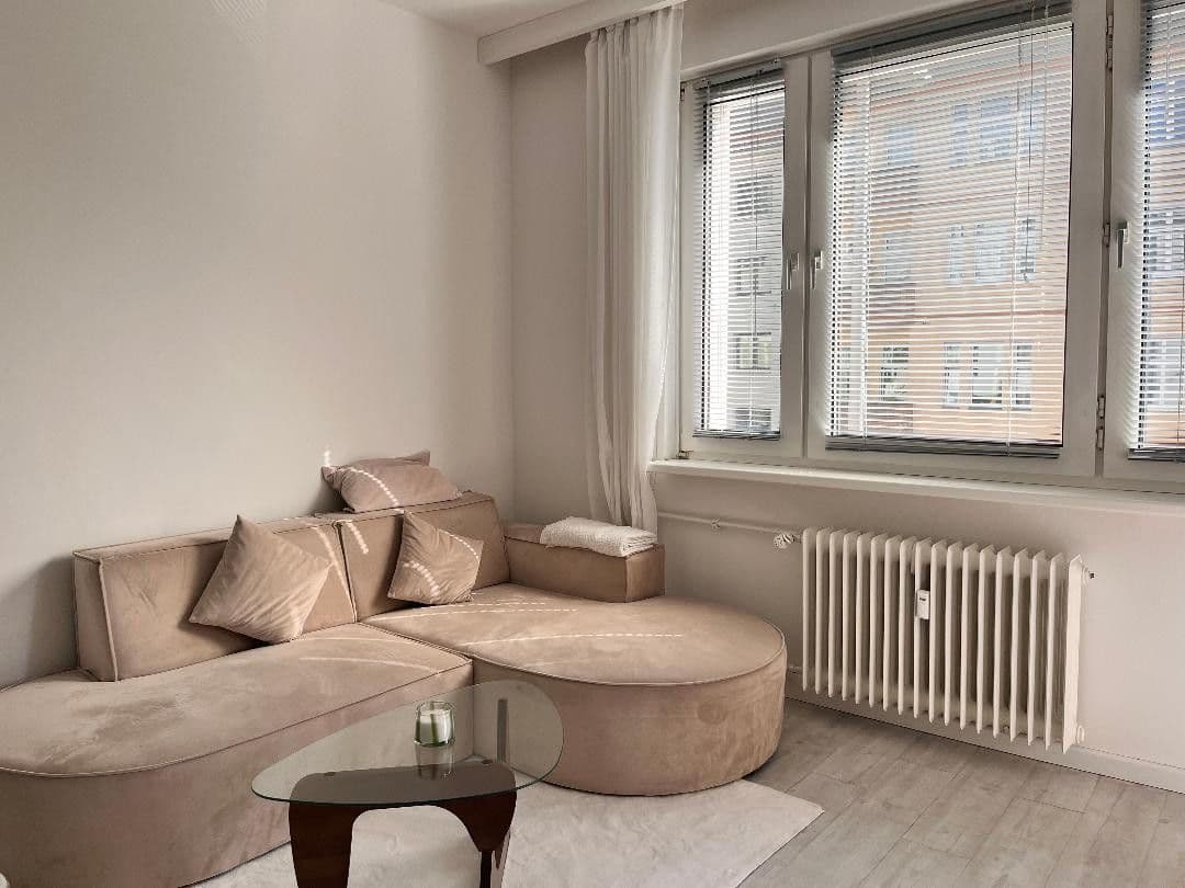 Prodej bytu 2+1 44 m², Berlin Friedenau, Berlín Prodej bytu 2+1 44 m², Berlin Friedenau, Berlín