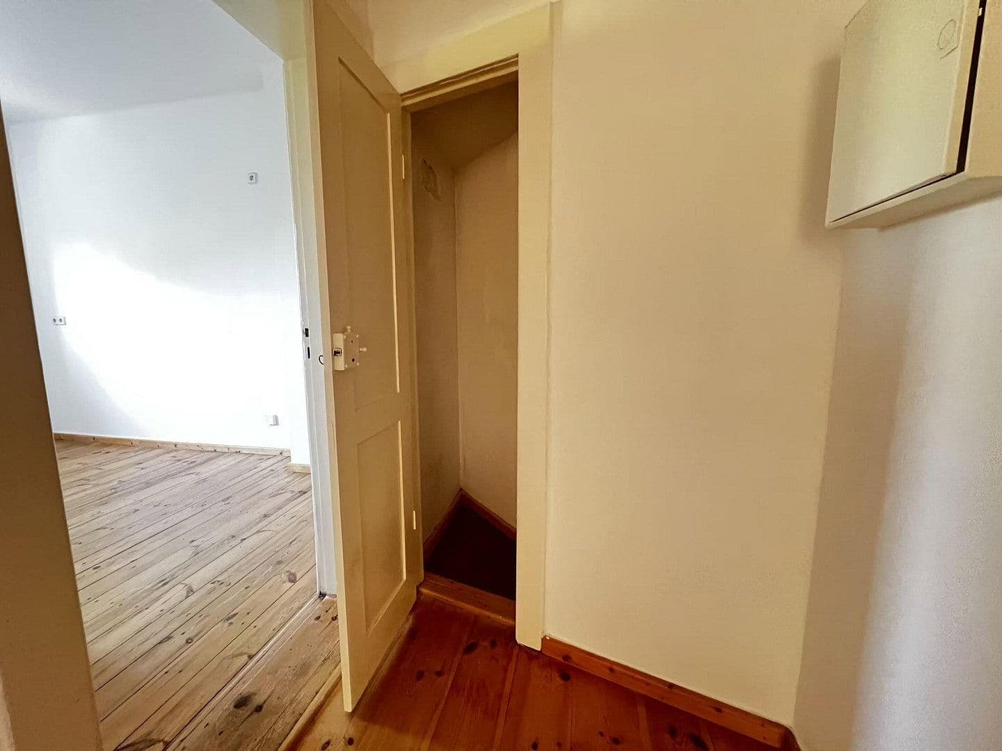 Pronájem bytu 2+1 52 m², Baebenrothufer 2, Brandenburg a.d.H., Braniborsko Pronájem bytu 2+1 52 m², Baebenrothufer 2, Brandenburg a.d.H., Braniborsko