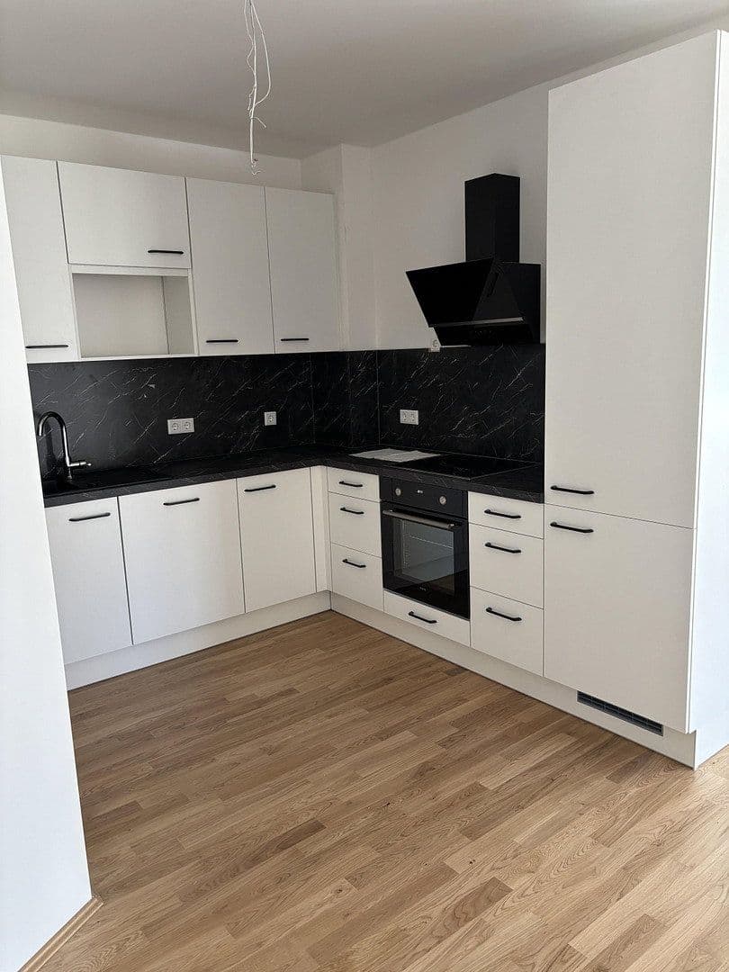 Pronájem bytu 3+1 76 m², Eschollbrücker Straße 6, Darmstadt, Hessen Pronájem bytu 3+1 76 m², Eschollbrücker Straße 6, Darmstadt, Hessen