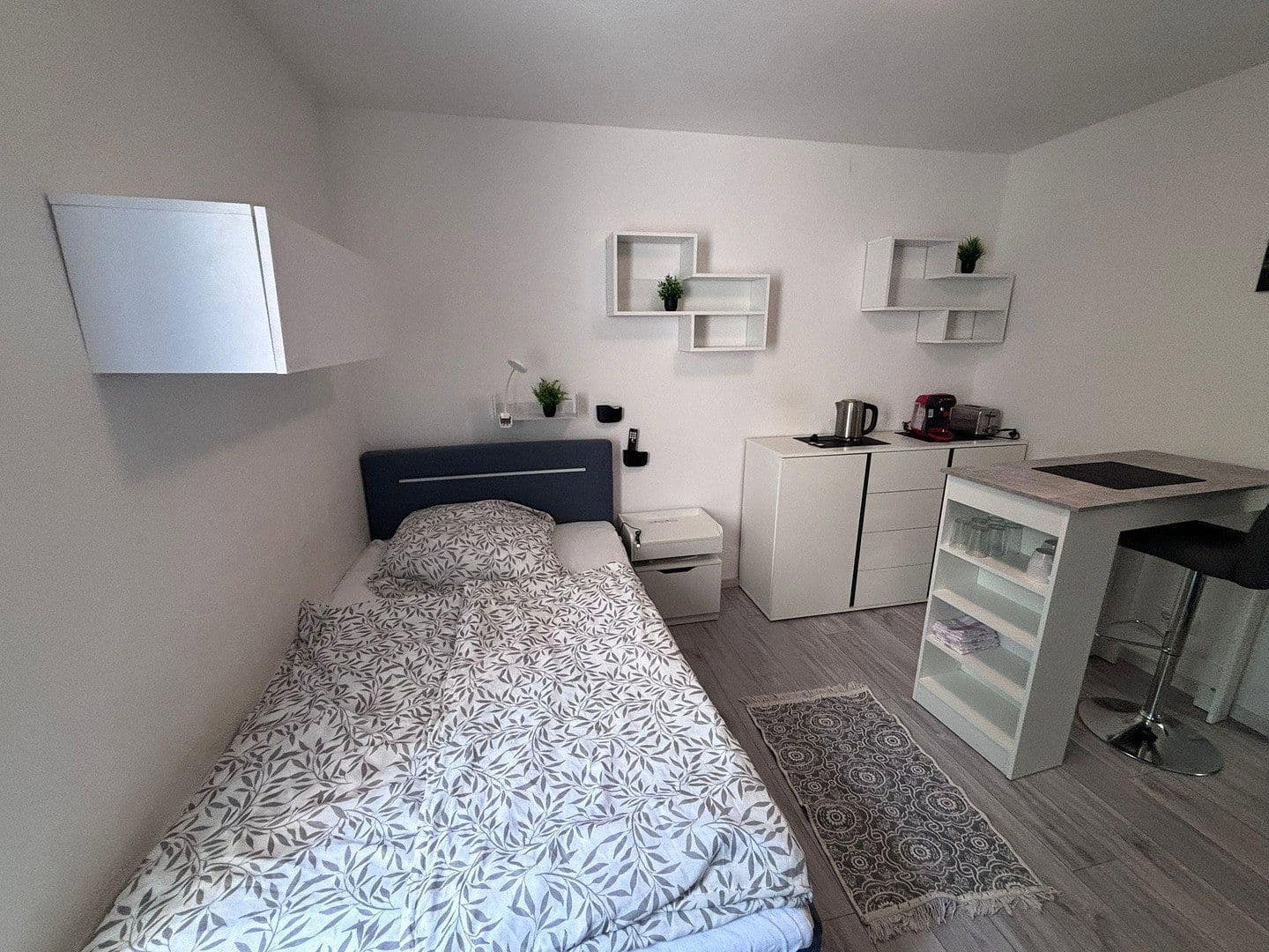 Pronájem bytu 1+1 18 m², Turmstr. 16, Cáchy, Severní Porýní-Vestfálsko Pronájem bytu 1+1 18 m², Turmstr. 16, Cáchy, Severní Porýní-Vestfálsko