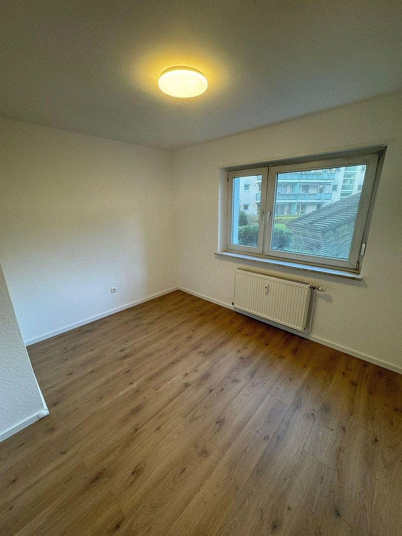 Pronájem bytu 10 m², Victor-Gollancz-Straße 10, Karlsruhe, Bádensko-Württembersko Pronájem bytu 10 m², Victor-Gollancz-Straße 10, Karlsruhe, Bádensko-Württembersko