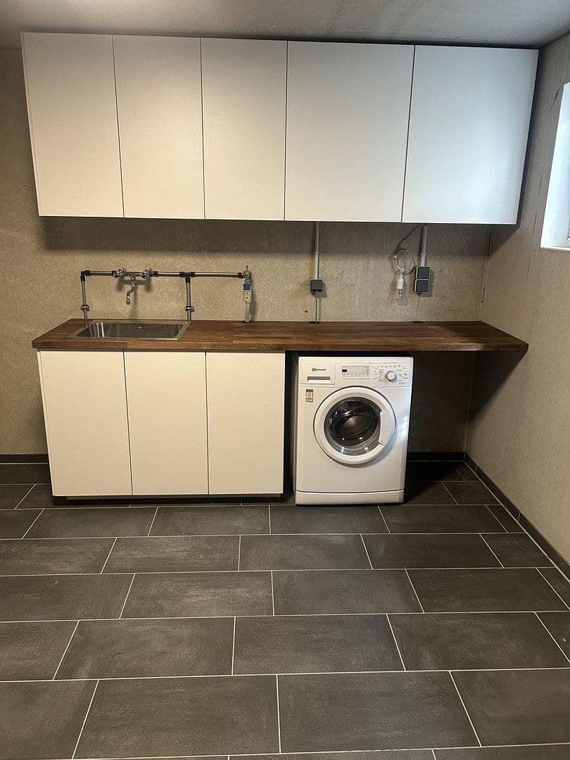 Prodej domu 150 m², pozemek 399 m², Kirchentellinsfurt, Bádensko-Württembersko Prodej domu 150 m², pozemek 399 m², Kirchentellinsfurt, Bádensko-Württembersko