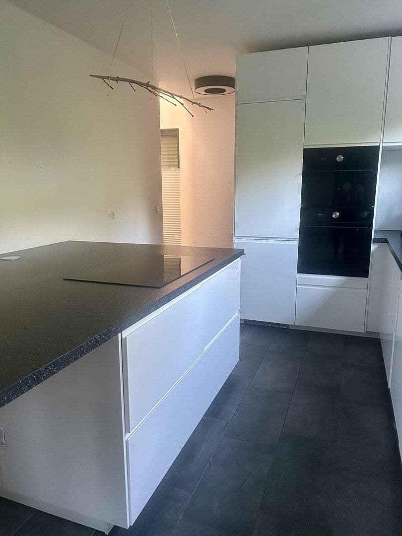 Prodej domu 150 m², pozemek 399 m², Kirchentellinsfurt, Bádensko-Württembersko Prodej domu 150 m², pozemek 399 m², Kirchentellinsfurt, Bádensko-Württembersko