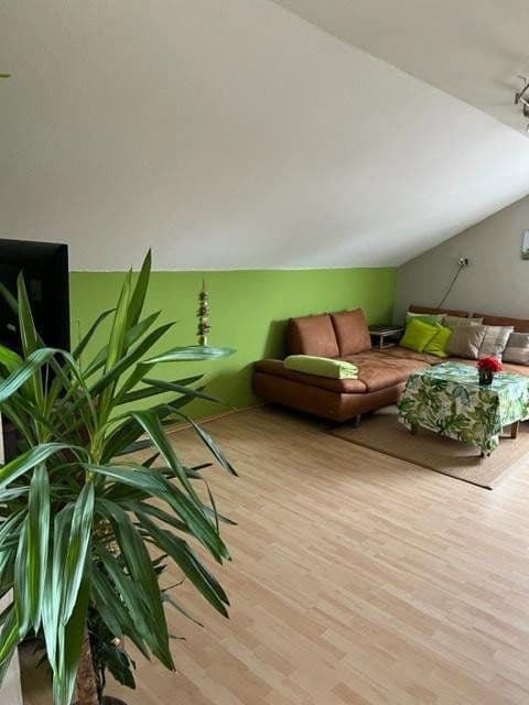 Pronájem bytu 2+1 59 m², Kriegerstrasse 3 a, Germering, Bavorsko Pronájem bytu 2+1 59 m², Kriegerstrasse 3 a, Germering, Bavorsko