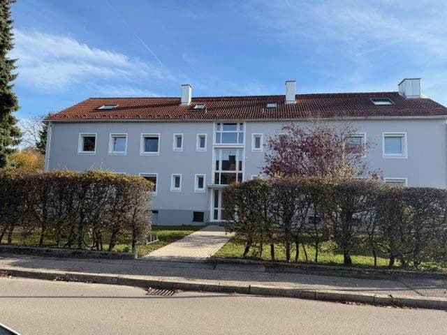 Pronájem bytu 2+1 59 m², Kriegerstrasse 3 a, Germering, Bavorsko Pronájem bytu 2+1 59 m², Kriegerstrasse 3 a, Germering, Bavorsko