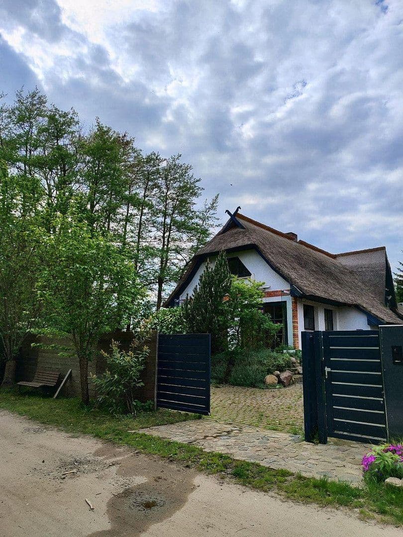 Prodej domu 150 m², pozemek 1.573 m², Zierow, Mecklenburg-Vorpommern Prodej domu 150 m², pozemek 1.573 m², Zierow, Mecklenburg-Vorpommern