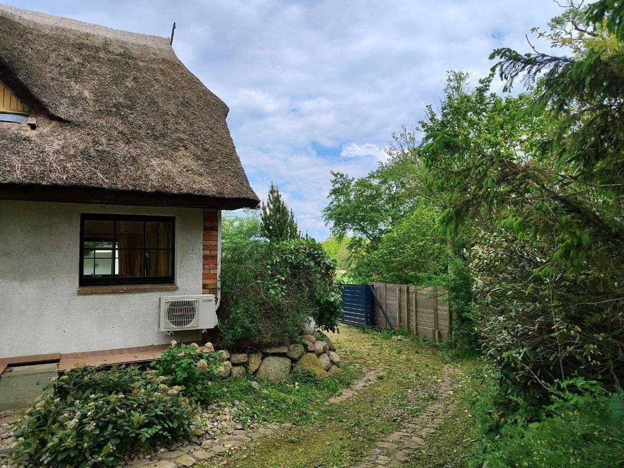 Prodej domu 150 m², pozemek 1.573 m², Zierow, Mecklenburg-Vorpommern Prodej domu 150 m², pozemek 1.573 m², Zierow, Mecklenburg-Vorpommern