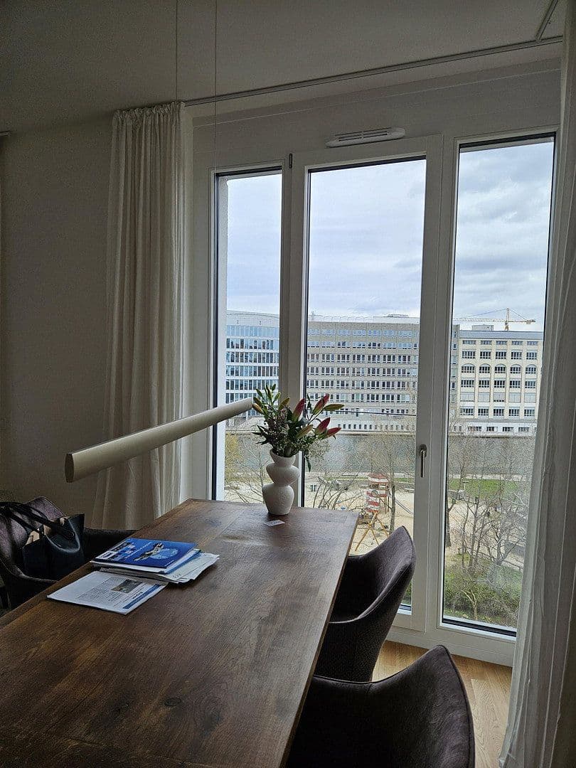 Pronájem bytu 4+1 112 m², Berlin, Berlín Pronájem bytu 4+1 112 m², Berlin, Berlín