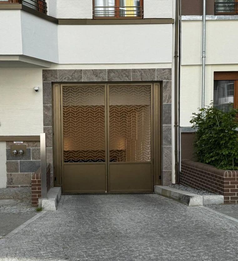 Pronájem bytu 4+1 112 m², Berlin, Berlín Pronájem bytu 4+1 112 m², Berlin, Berlín