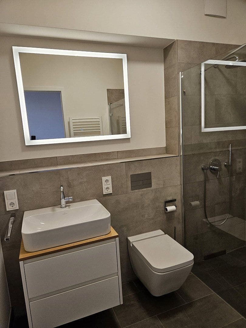 Pronájem bytu 4+1 112 m², Berlin, Berlín Pronájem bytu 4+1 112 m², Berlin, Berlín