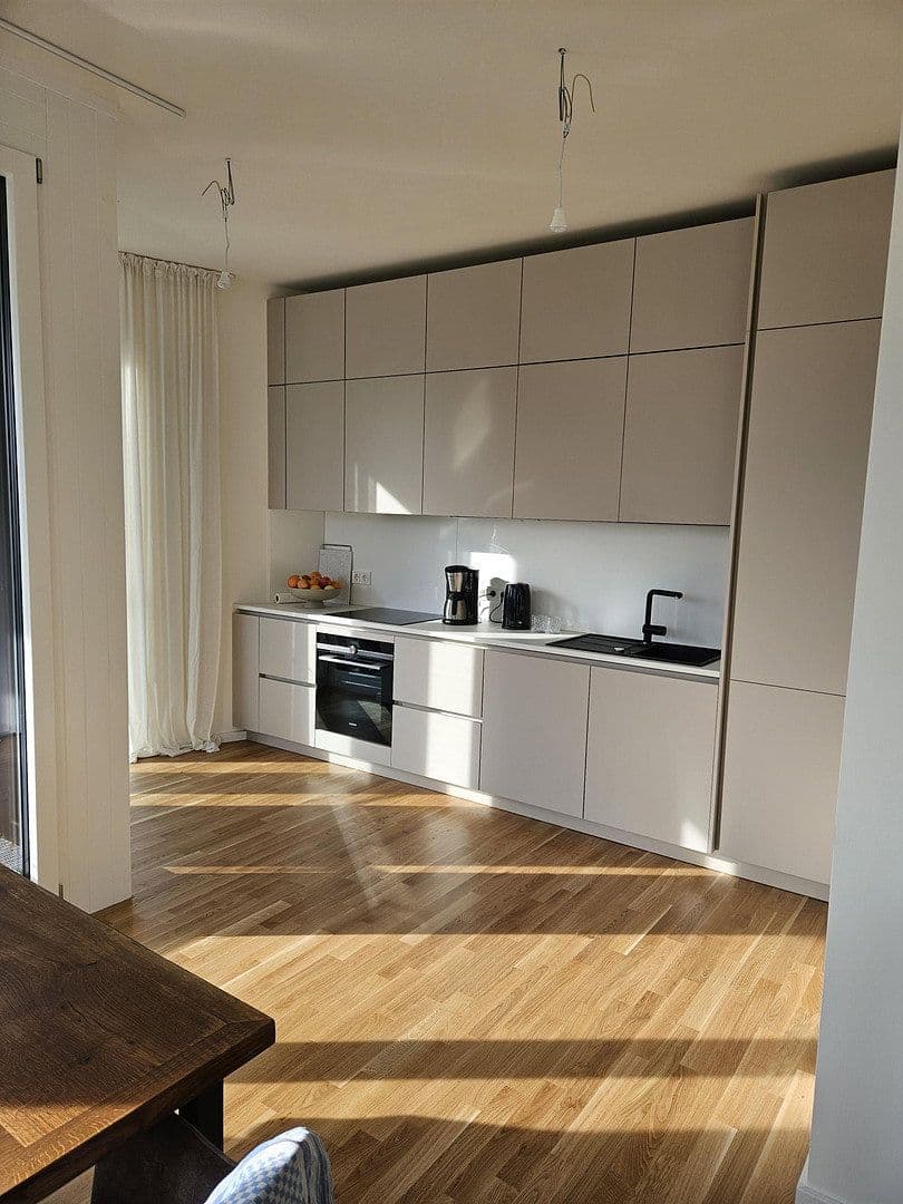 Pronájem bytu 4+1 112 m², Berlin, Berlín Pronájem bytu 4+1 112 m², Berlin, Berlín