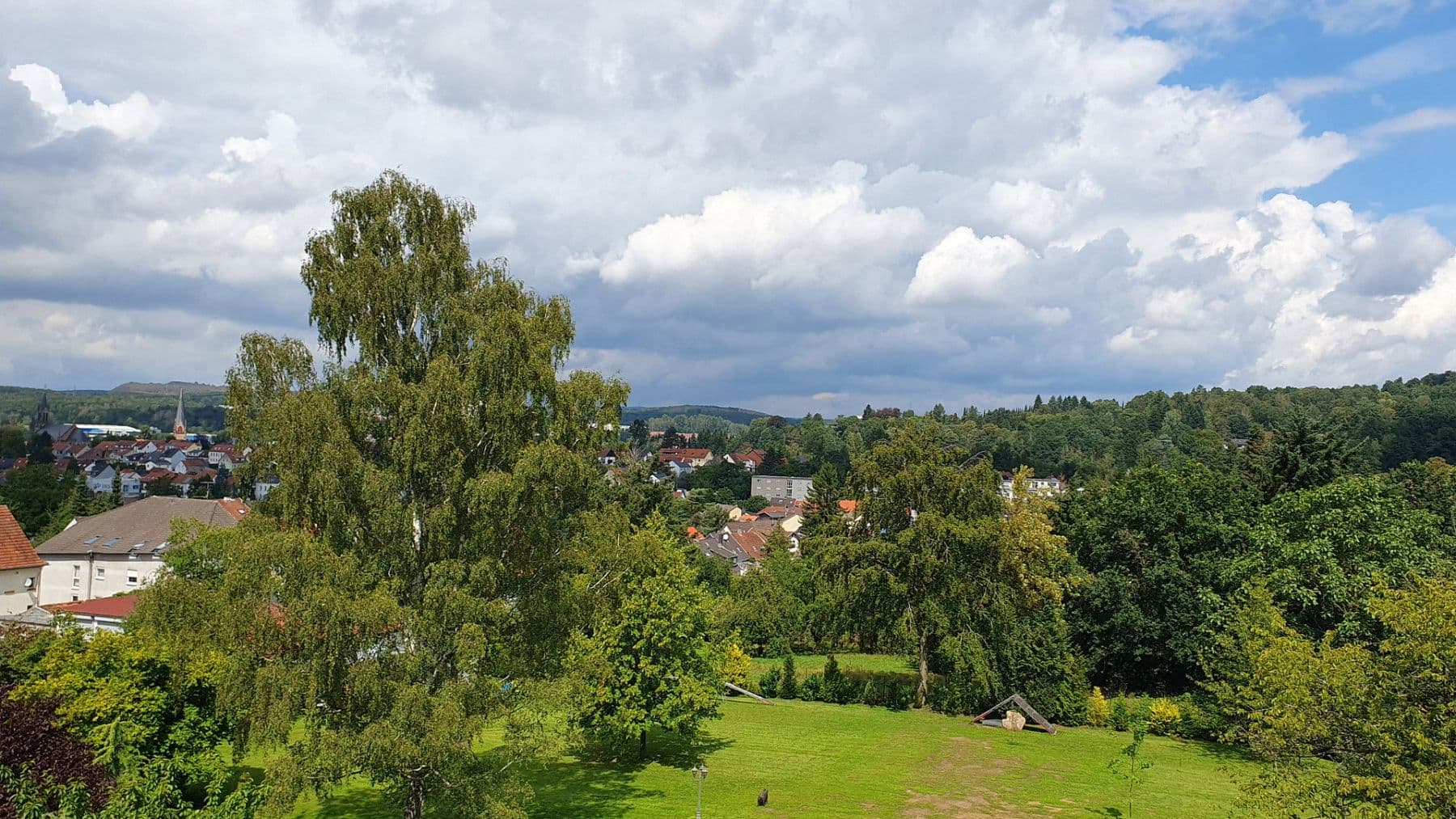Pronájem bytu 3+1 87 m², Saarbrücken, Země Sársko Pronájem bytu 3+1 87 m², Saarbrücken, Země Sársko