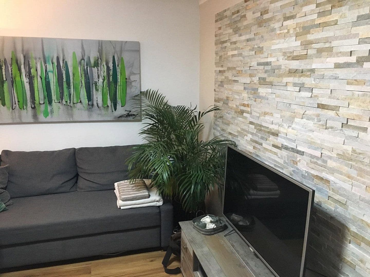 Pronájem domu 46 m², pozemek 38 m², Stuttgart, Bádensko-Württembersko Pronájem domu 46 m², pozemek 38 m², Stuttgart, Bádensko-Württembersko