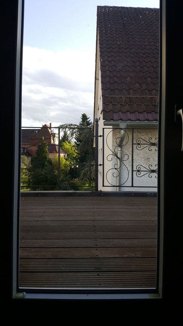 Pronájem domu 46 m², pozemek 38 m², Stuttgart, Bádensko-Württembersko Pronájem domu 46 m², pozemek 38 m², Stuttgart, Bádensko-Württembersko