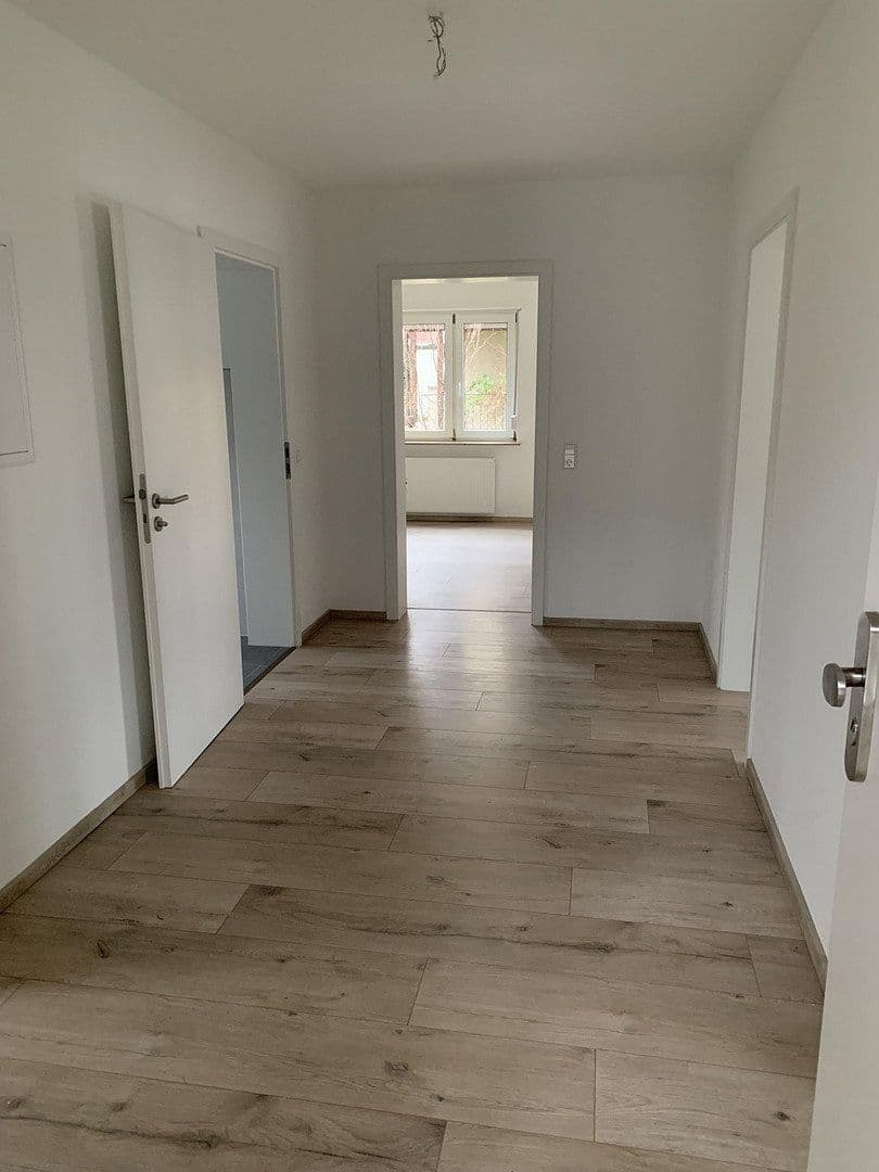 Pronájem bytu 3+1 100 m², Bruchsal, Bádensko-Württembersko Pronájem bytu 3+1 100 m², Bruchsal, Bádensko-Württembersko