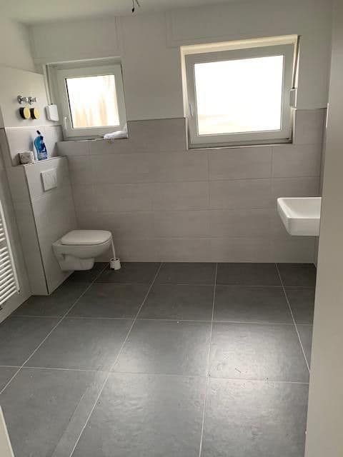 Pronájem bytu 3+1 100 m², Bruchsal, Bádensko-Württembersko Pronájem bytu 3+1 100 m², Bruchsal, Bádensko-Württembersko