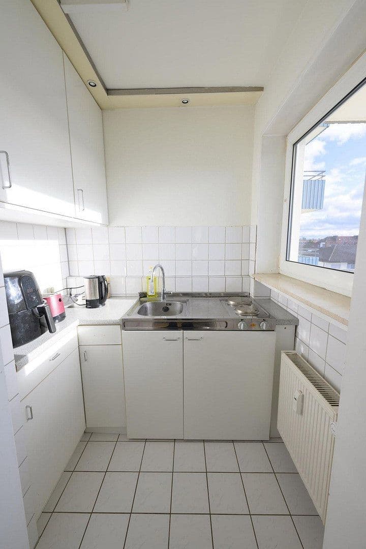 Pronájem bytu 2+1 44 m², Schwarzwaldstraße 49, Mörfelden-Walldorf, Hessen Pronájem bytu 2+1 44 m², Schwarzwaldstraße 49, Mörfelden-Walldorf, Hessen