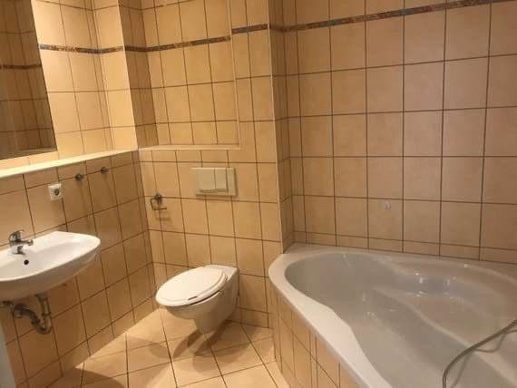 Pronájem bytu 2+1 60 m², Rousseaustr. 17, Starohrad, Durynsko Pronájem bytu 2+1 60 m², Rousseaustr. 17, Starohrad, Durynsko