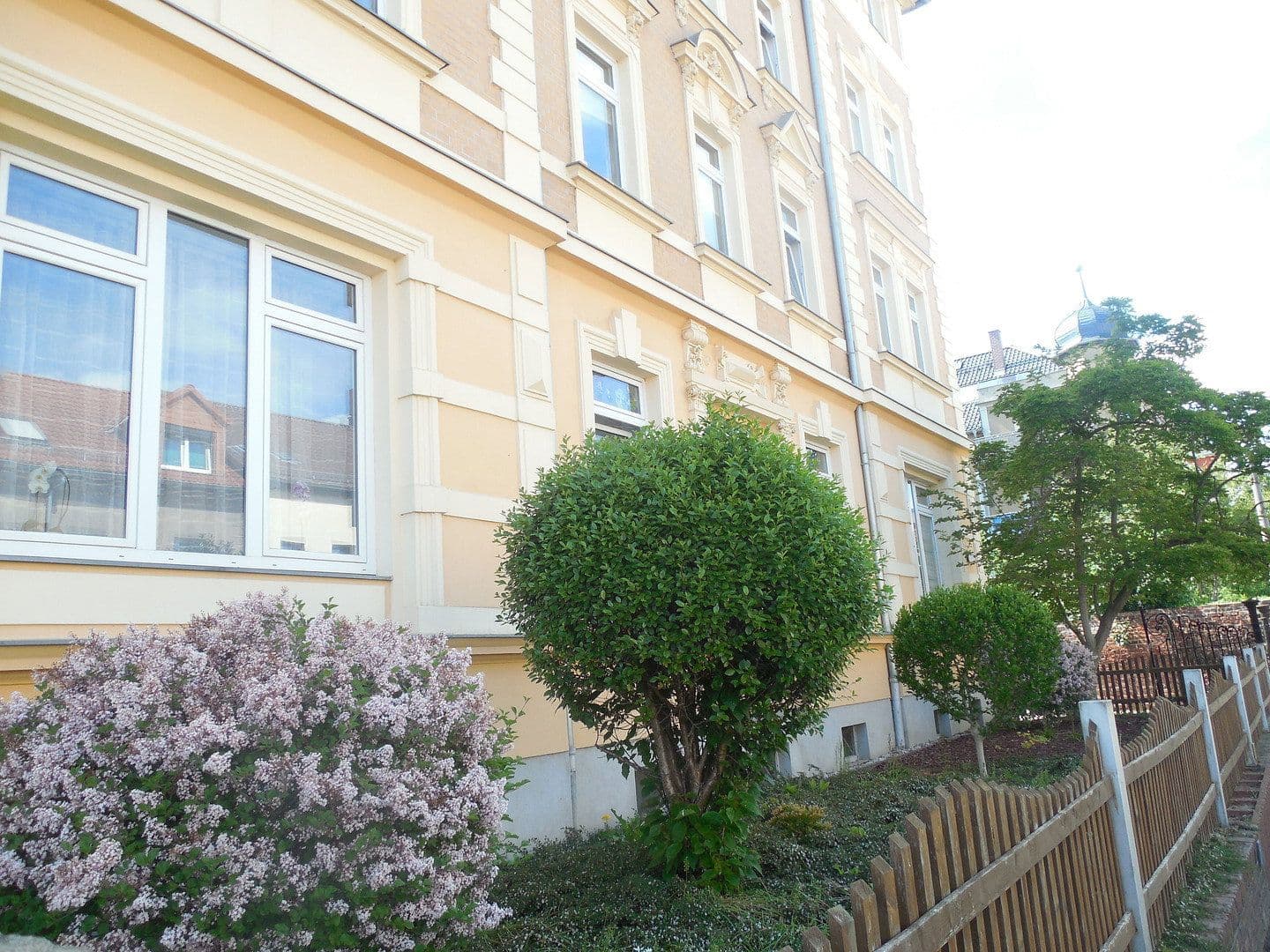 Pronájem bytu 2+1 60 m², Rousseaustr. 17, Starohrad, Durynsko Pronájem bytu 2+1 60 m², Rousseaustr. 17, Starohrad, Durynsko