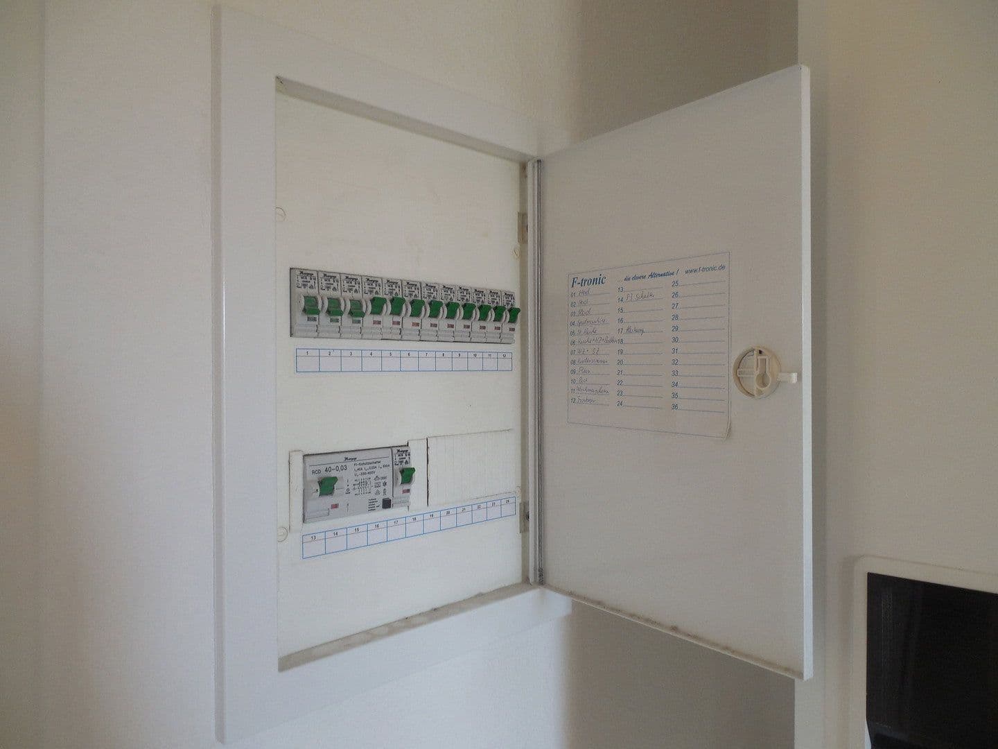 Pronájem bytu 2+1 60 m², Rousseaustr. 17, Starohrad, Durynsko Pronájem bytu 2+1 60 m², Rousseaustr. 17, Starohrad, Durynsko