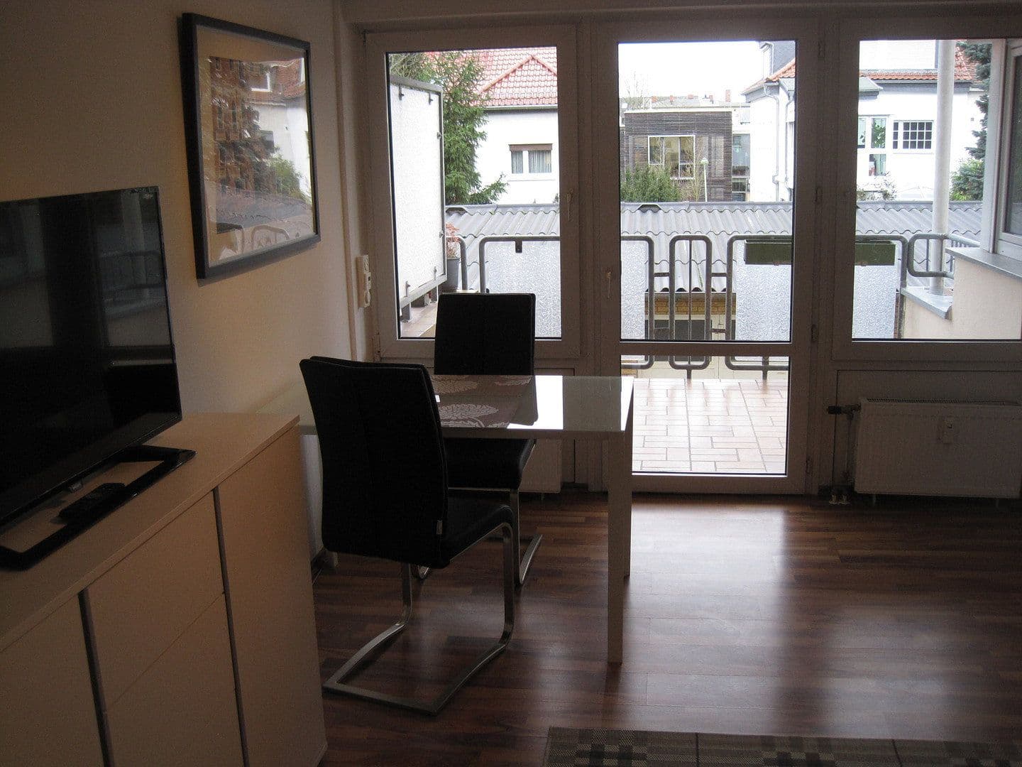 Pronájem bytu 1+1 43 m², Schwarzwaldstr. 40, Frankfurt, Hessen Pronájem bytu 1+1 43 m², Schwarzwaldstr. 40, Frankfurt, Hessen