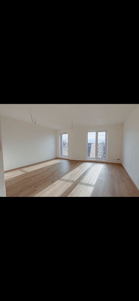 Pronájem bytu 1+kk 34 m², Dobrovodská, České Budějovice, Jihočeský kraj Pronájem bytu 1+kk 34 m², Dobrovodská, České Budějovice, Jihočeský kraj