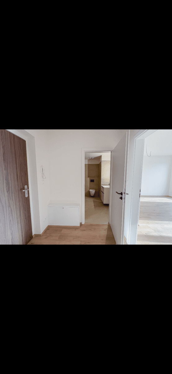Pronájem bytu 1+kk 34 m², Dobrovodská, České Budějovice, Jihočeský kraj Pronájem bytu 1+kk 34 m², Dobrovodská, České Budějovice, Jihočeský kraj
