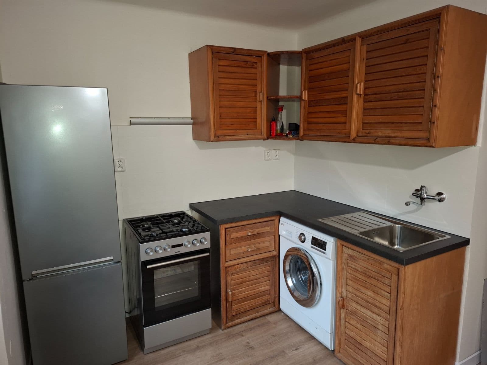 Pronájem bytu 1+1 29 m², Stallichova, Praha, Praha Pronájem bytu 1+1 29 m², Stallichova, Praha, Praha