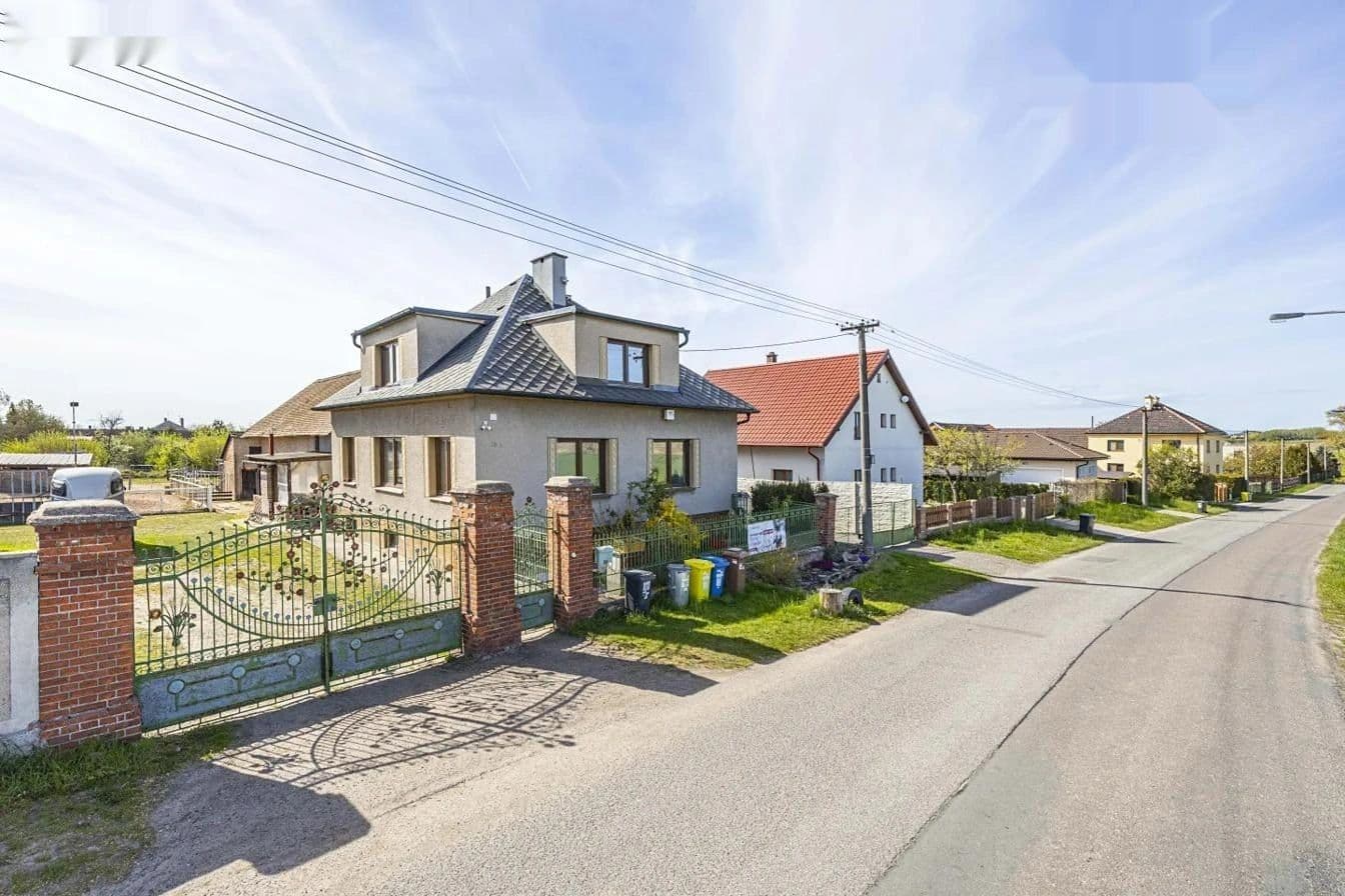 Prodej domu 150 m², pozemek 969 m², Černilovská, Hradec Králové, Královéhradecký kraj Prodej domu 150 m², pozemek 969 m², Černilovská, Hradec Králové, Královéhradecký kraj
