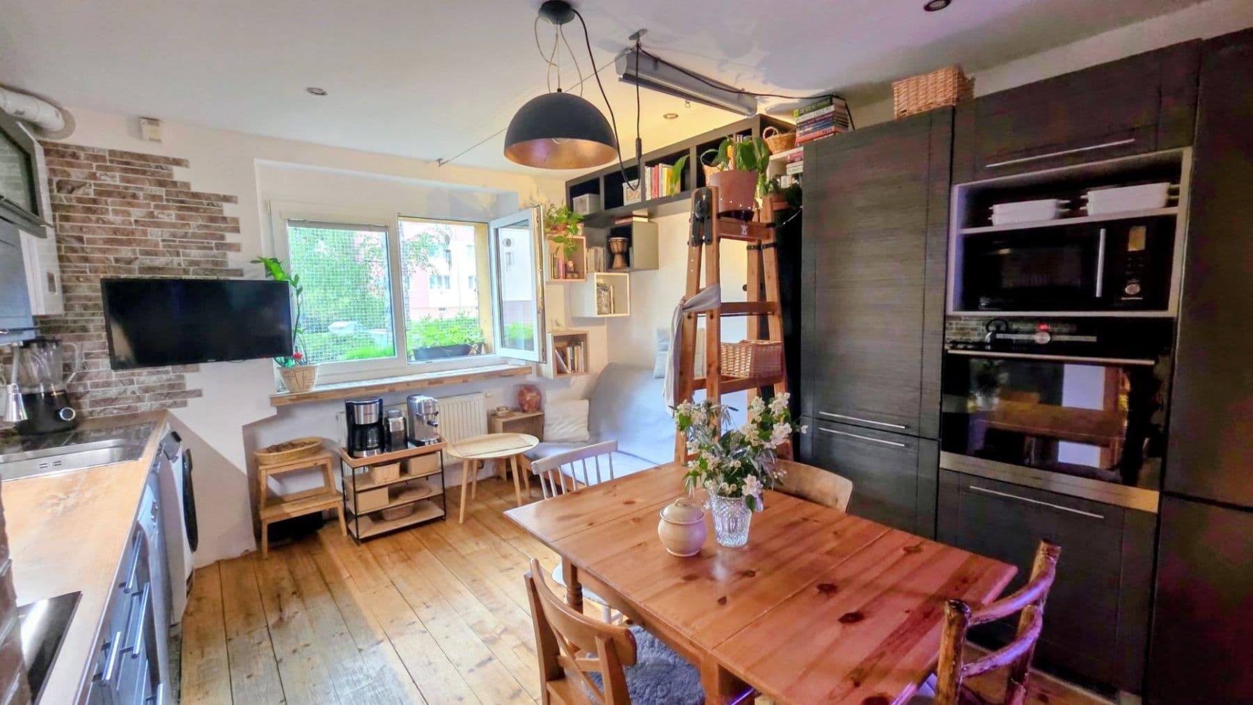 Prodej bytu 3+kk 56 m², Kpt. Jaroše, Beroun, Středočeský kraj Prodej bytu 3+kk 56 m², Kpt. Jaroše, Beroun, Středočeský kraj