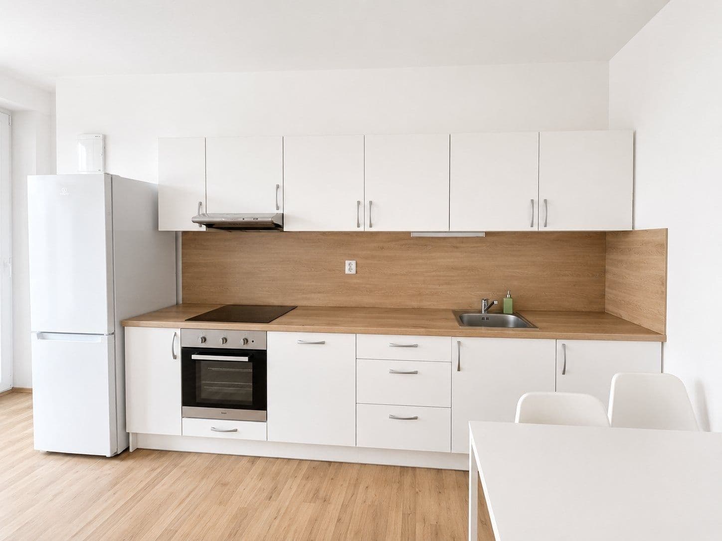Pronájem bytu 2+1 55 m², Vlhká, Brno, Jihomoravský kraj Pronájem bytu 2+1 55 m², Vlhká, Brno, Jihomoravský kraj