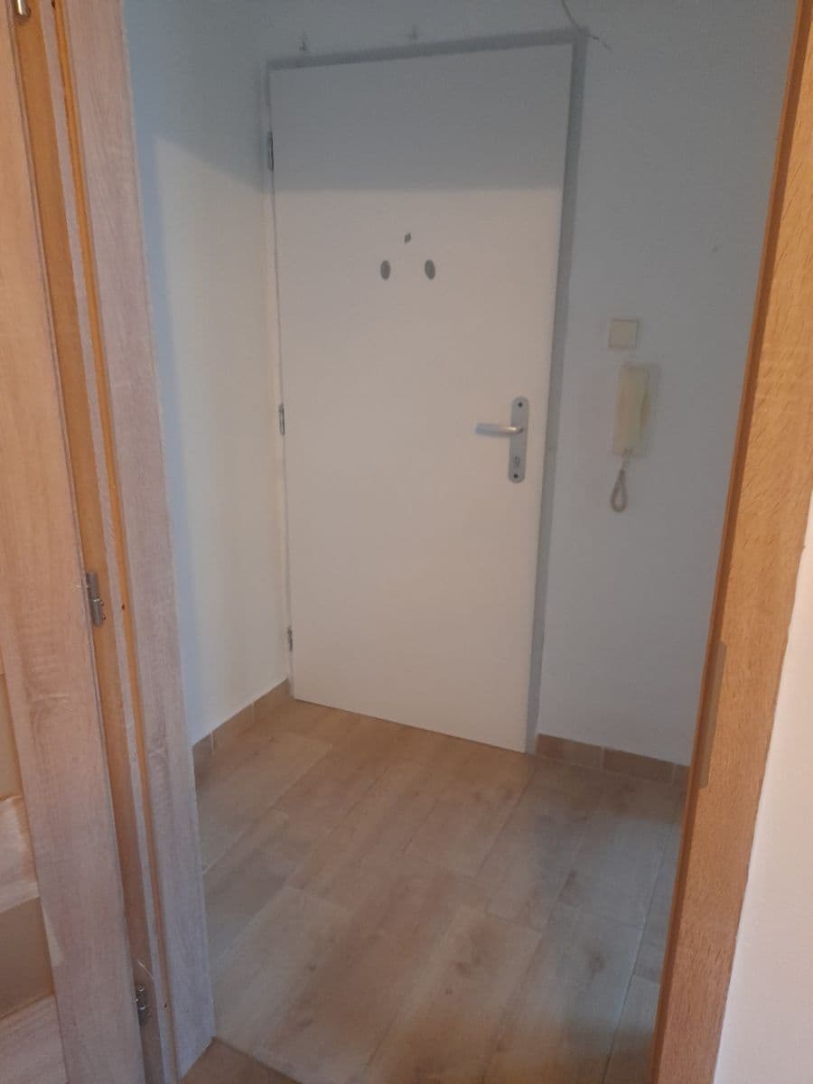 Pronájem bytu 1+kk 23 m², Slovákova, Brno, Jihomoravský kraj Pronájem bytu 1+kk 23 m², Slovákova, Brno, Jihomoravský kraj