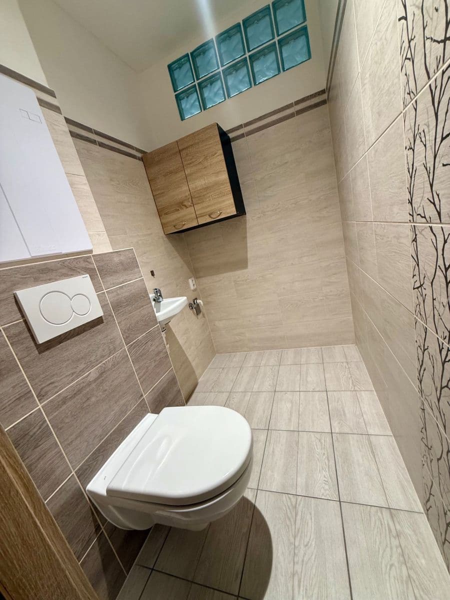 Prodej bytu 3+1 78 m², Sportovní, Vyškov, Jihomoravský kraj Prodej bytu 3+1 78 m², Sportovní, Vyškov, Jihomoravský kraj
