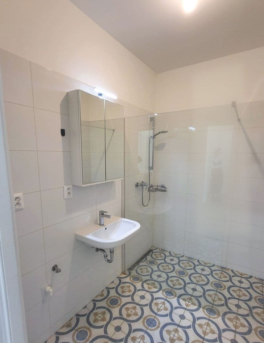 Pronájem bytu 2+kk 69 m², Antonínská, Brno, Jihomoravský kraj Pronájem bytu 2+kk 69 m², Antonínská, Brno, Jihomoravský kraj